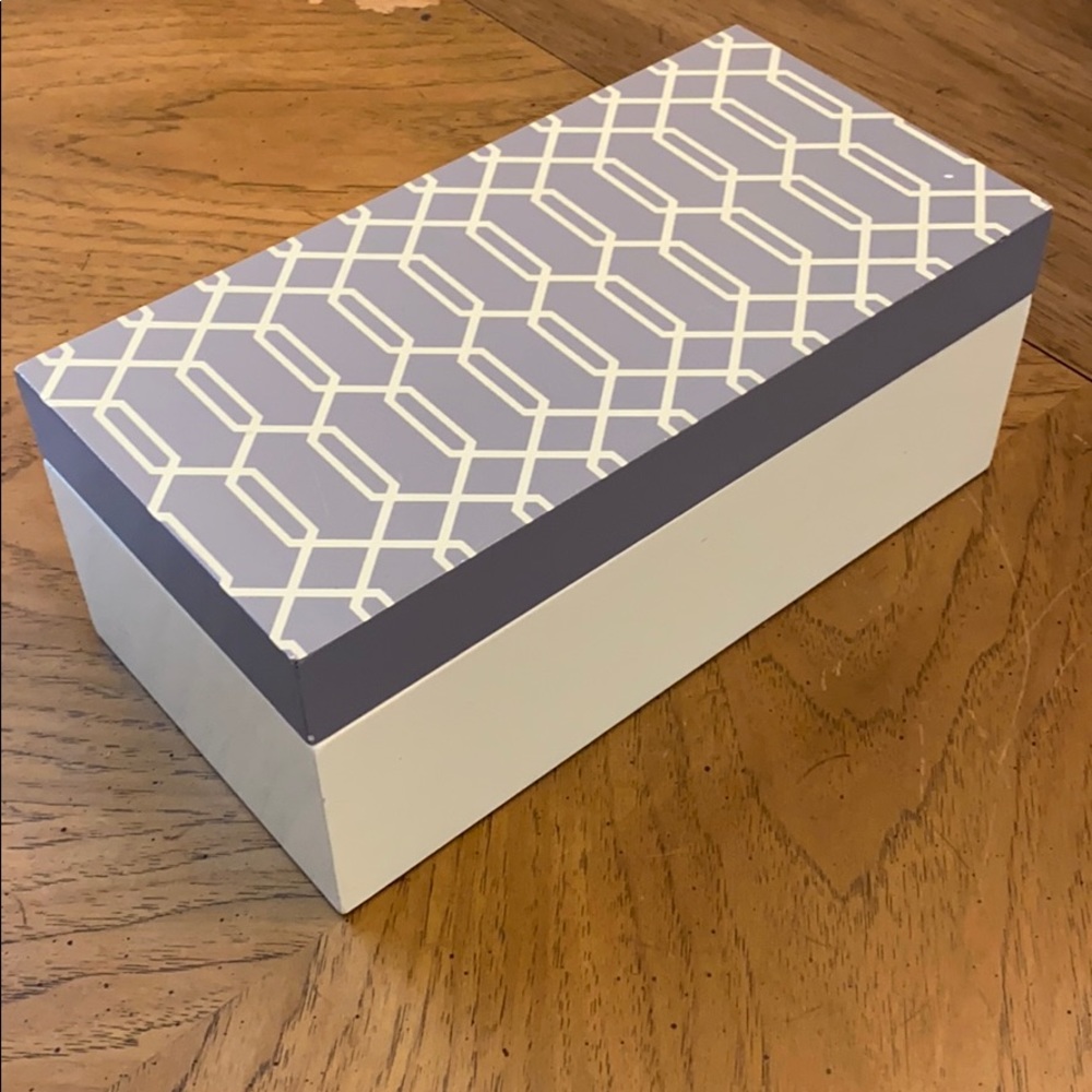 Jewelry/Accessory Box Grey/White